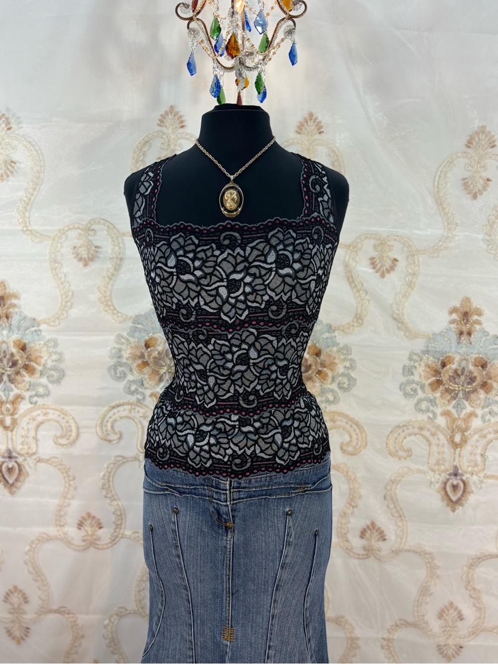 ✨Vintage Y2K Caché Silver & Pink Floral Lace Square Neck Layered Cami✨ - Picture 3 of 7
